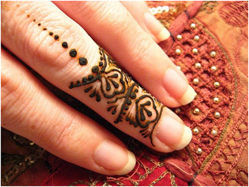 Small Henna Mehndi Tattoo